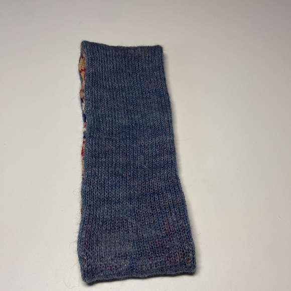 Emilime Boho Headwrap 100% Alpaca Tribal Print Red Blue - Picture 9 of 10